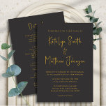 Elegantes Schwarzes Gold Modernes Einladung<br><div class="desc">Elegantes Schwarz und Gold modernes Script in einer Minimalistischen Einladungs-Karte. Feiern Sie Ihren besonderen Tag mit dieser eleganten und wunderschönen Einladungskarte für Ihre Hochzeit, um Ihren besondere Anlass zu verschönern. Alle Texte sind so vorbereitet, dass Sie sie einfach und schnell mit Ihren eigenen Details personalisieren können. Wenn Sie weitere Anpassungen...</div>