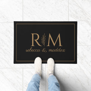 Elegantes schwarzes Gold-Monogramm in Schreibschri Fußmatte