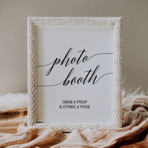 Elegantes schwarzes Kalligrafie-Photobooth-Schild Poster