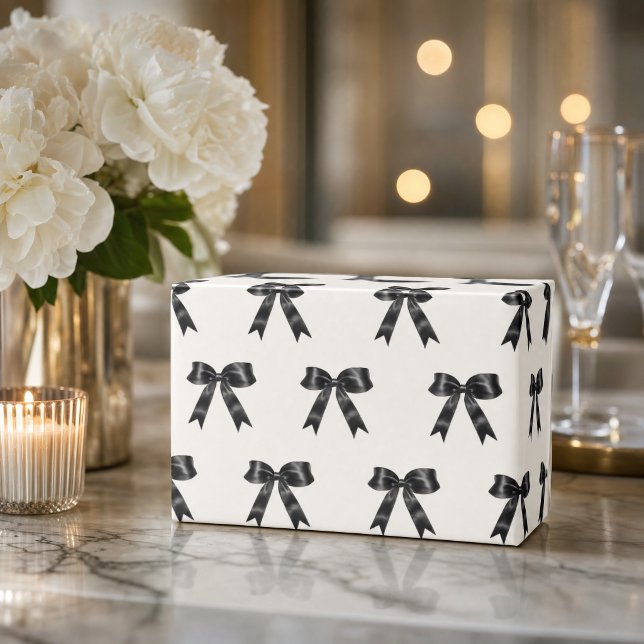 Elegantes schwarzes Satin-Schleifenmuster | Chic M Geschenkpapier (Elegant Black Satin Bow Pattern | Chic Minimal Wrapping Paper)