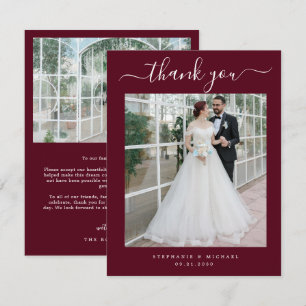 Elegantes Script 2 Foto Wedding Burgundy Dankeskarte