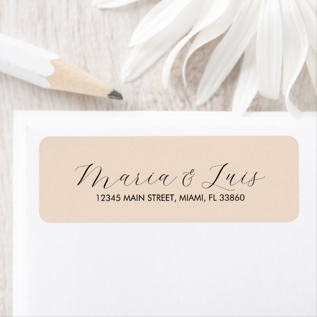 Elegantes Script Black Tan Wedding Label (Insitu)