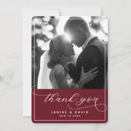 Elegantes Script Burgundy Modern Wedding Foto Dankeskarte