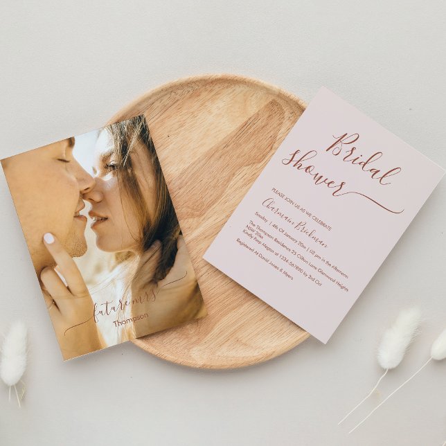 Elegantes Script Calligraphy Romantisches Brautpar Einladung (Von Creator hochgeladen)