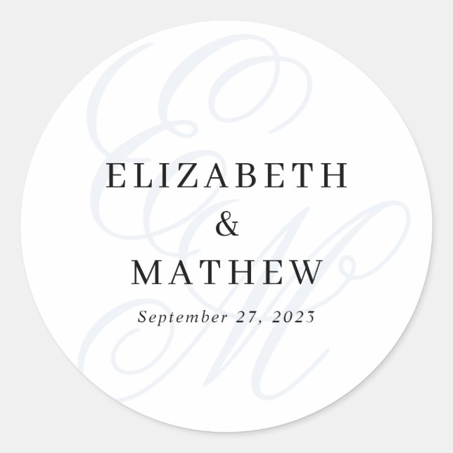 Elegantes Script Dusty Blue Monogram Wedding Runder Aufkleber (Vorderseite)