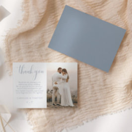 Elegantes Script Dusty Blue Wedding Dankeskarte
