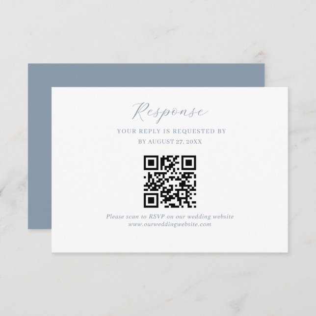 Elegantes Script Dusty Blue Wedding QR Code UAwg Begleitkarte (Vorne/Hinten)
