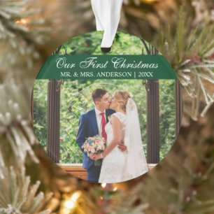 Elegantes Script Green Unser erstes Weihnachtsgesc Ornament