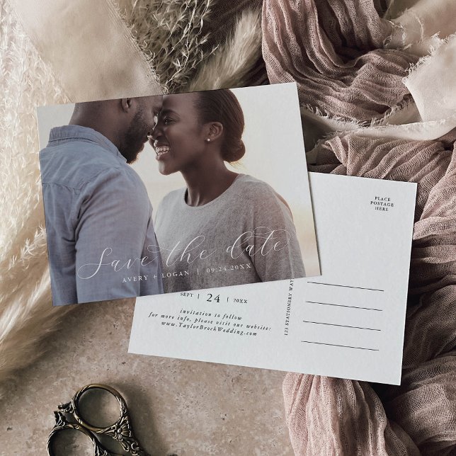 Elegantes Script Horizontal Dark Foto Save the Dat Einladungspostkarte (Von Creator hochgeladen)