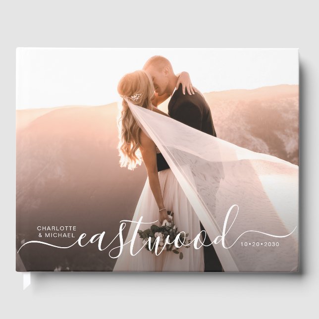 Elegantes Script Monogram Foto Hochzeit Gästebuch (Vorderseite)
