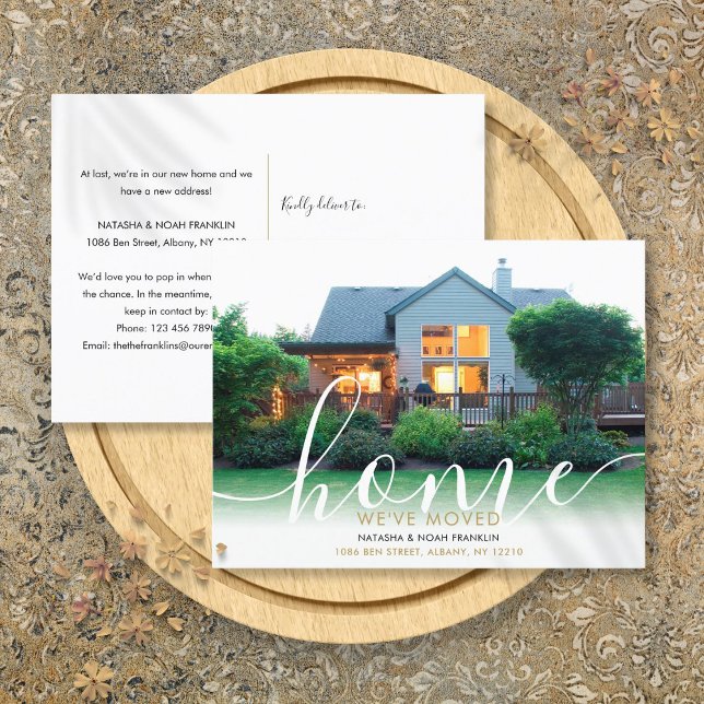 Elegantes Script Neues Zuhause-Foto, das wir versc Ankündigungspostkarte (Elegant Script New Home Photo We've Moved Announcement Postcard)