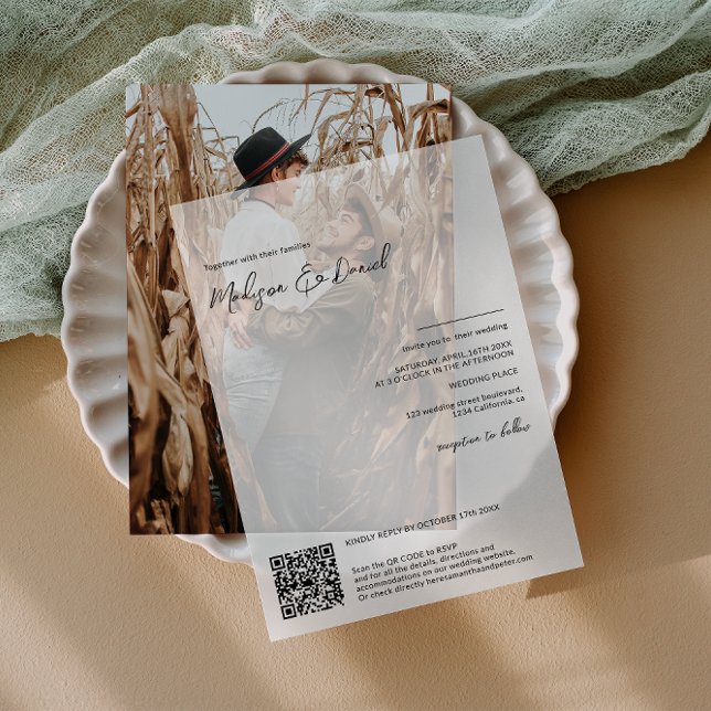 Elegantes Script QR Code Moderne schicke Hochzeit (Elegant Script QR Code Modern Chic Wedding Vellum Invitations)