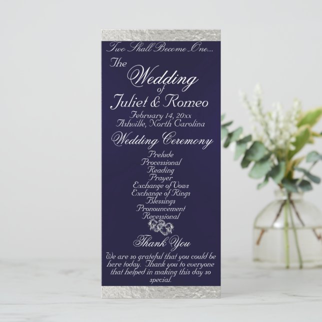 Elegantes Script & Ribbon - Navy Blue/Silver Weddi Programm (Stehend Vorderseite)