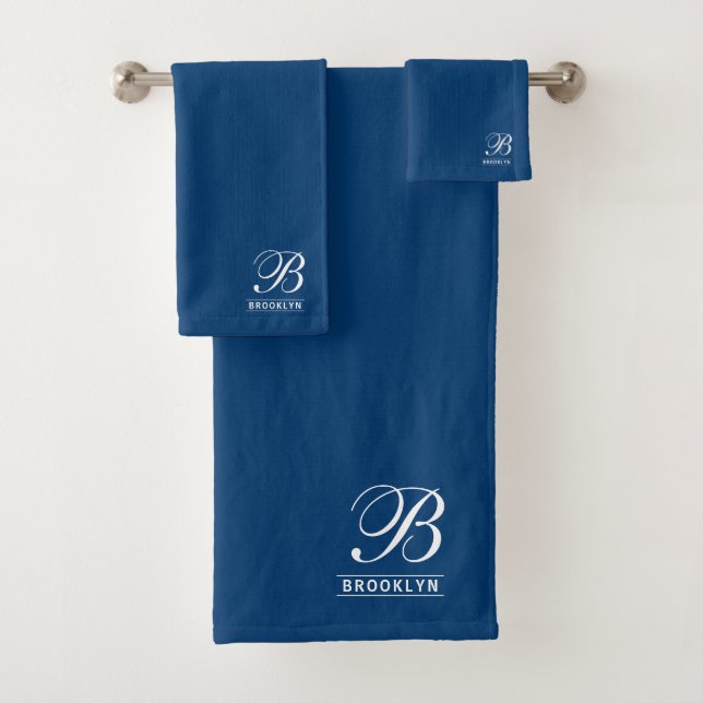Elegantes Script Serif Monogram Navy Blue Badhandtuch Set (Insitu)