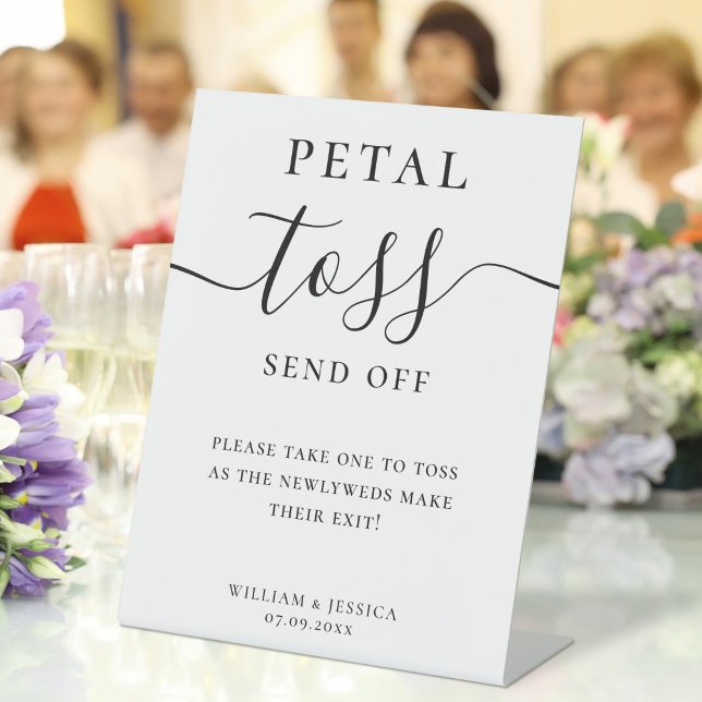 Elegantes Script Wedding Petal Toss Sockelschild (Von Creator hochgeladen)