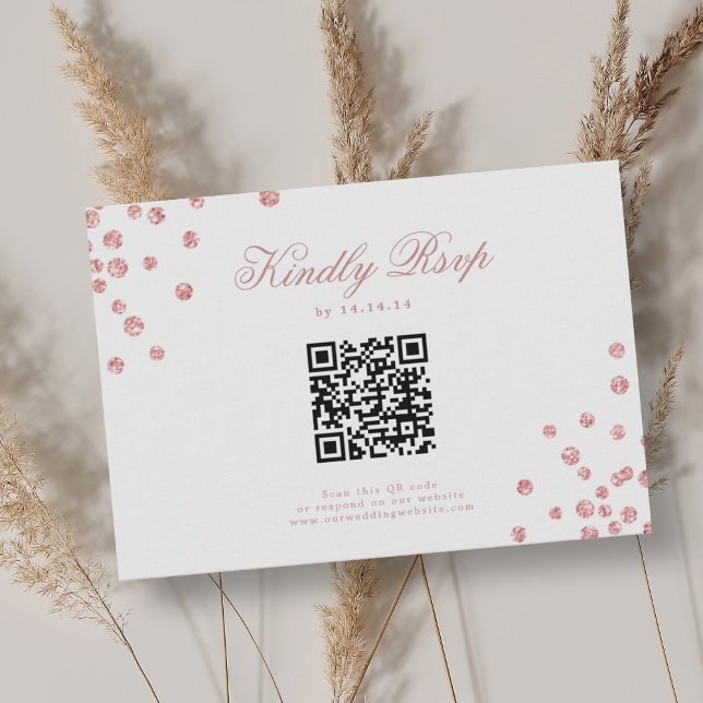 Elegantes Script Wedding QR UAWG Rose Gold Confett RSVP Karte (Elegant Script Wedding QR RSVP Rose Gold Confetti)