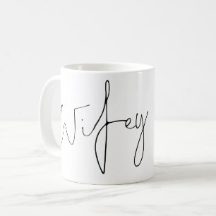 Elegantes Script Wifey Bride Name Schwarz-weiß Kaffeetasse