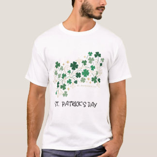 Elegantes Shamrock-Blumen-Design zum St. Patrick’s T-Shirt