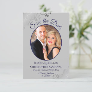 Elegantes Silver & Navy Blue auf der Hochzeit von Save The Date
