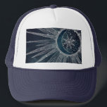 Elegantes Silver Sun Moon Doodle Mandala Blue Desi Truckerkappe<br><div class="desc">Dieses wunderschöne, mystische, blaue, silberne und halbmondfarbene Moon Mandala Universe Thema Ästhetische Gestaltung ist perfekt für Wohngestaltung, Alltagsbekleidung oder besondere Anlässe verzaubert Dekoration. Hübsches, weißliches Blau, Silbersonne und Mondmandala-Design mit Blume und Blätter Doodles, Sternen, Punkten, Diamanten, Kreisen, Dreiecken und geometrischen Formen der Meerjungfrau-Skala, mit einer halbmondfarbenen Bühne glühender Mond, einem...</div>