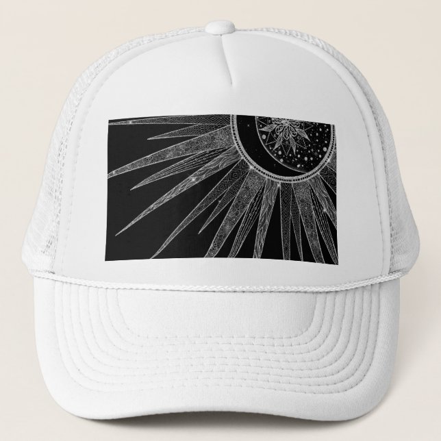 Elegantes Silver Sun Moon Mandala Black Design Truckerkappe (Vorderseite)