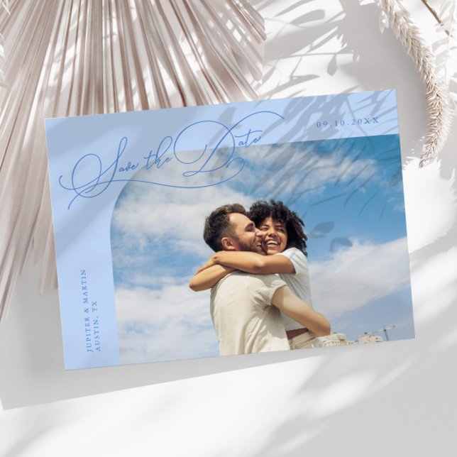 Elegantes Skript Eisblauer Gebogener Rahmen Foto Save The Date (Von Creator hochgeladen)