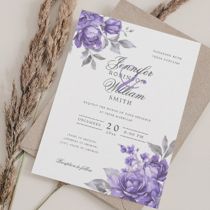 Elegantes Skript Hochzeit Lila Rustikale Blumen  Einladung