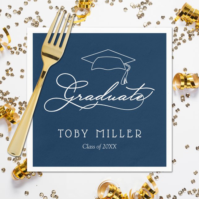 Elegantes Skript | Navy Blue Abschluss Paper Napki Serviette (White script grad cap on navy blue personalized graduation napkins, paper plates in our store)