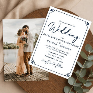 Elegantes Skript Weiß & Blau Foto-Hochzeit Einladung