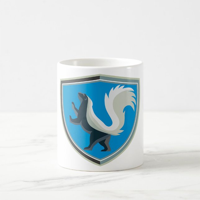 Elegantes Skunk Emblem Wildlife Inspiriert Wappen Kaffeetasse (Von Creator hochgeladen)