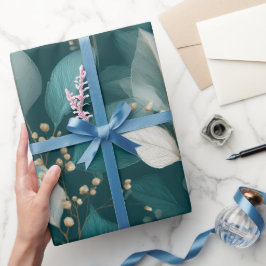 Elegantes Smaragdblatt weißes Blumenmuster Geschenkpapier