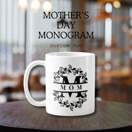 Elegantes Split Floral Split Monogramm mit Text: M Kaffeetasse