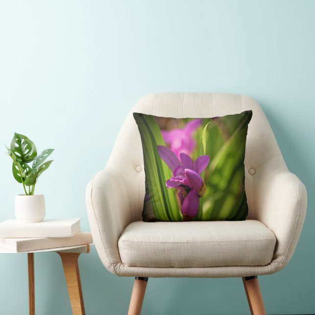 Elegantes Throw Kissen - Lila Iris-Blume (Stuhl )