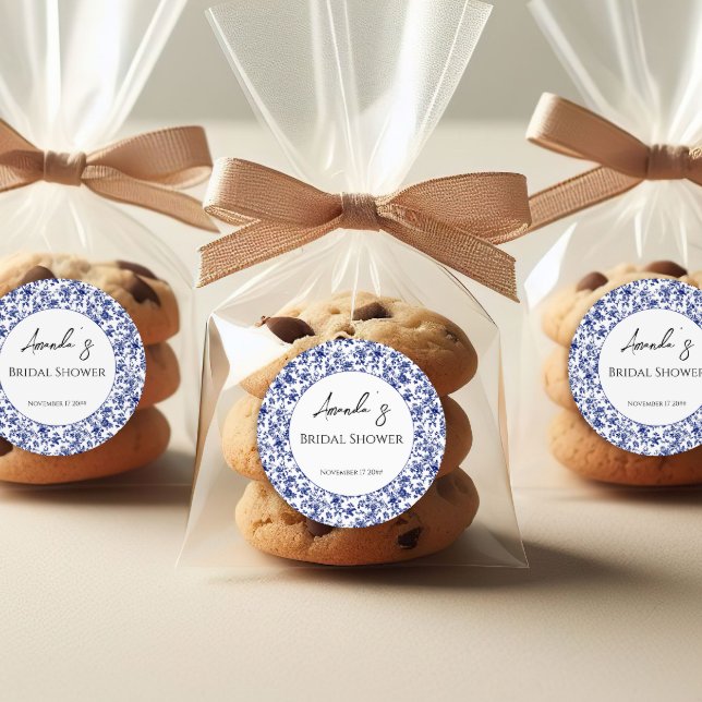 Elegantes Toile Blue Floral Brautparty Runder Aufkleber (Von Creator hochgeladen)