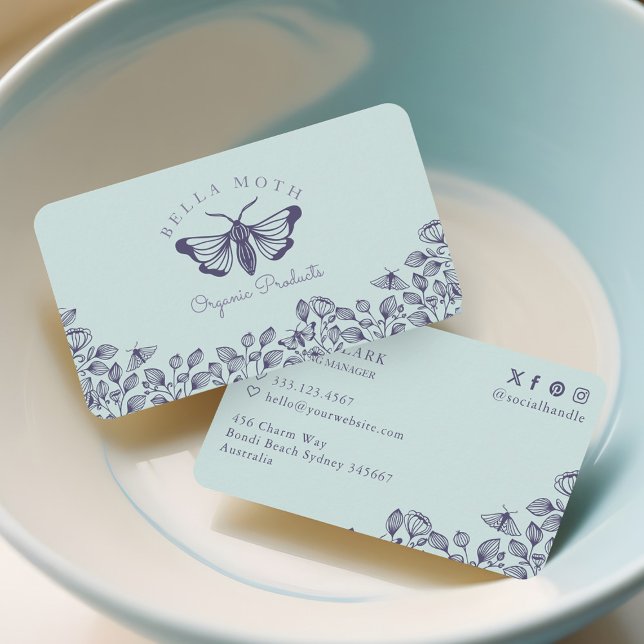 Elegantes und elegantes Aquamarin-Lila Florals & M Visitenkarte (Elegant & Chic Teal & Purple Florals & Moth Logo Business Card)