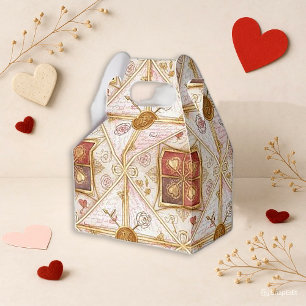 Elegantes Valentinsgeschenk mit Herz-Motiv Geschenkschachtel