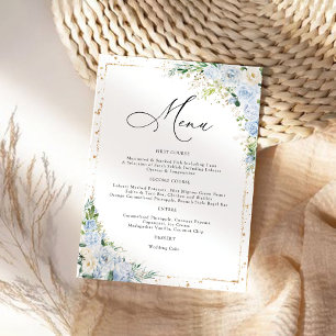 Elegantes verstaubtes blaues Blumenhochzeitsmenü Menükarte
