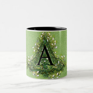 Elegantes vintage-grünes florales Initial A Monogr Zweifarbige Tasse