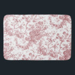 Elegantes Vintages, französisches Gravur-Toile-Ros Badematte<br><div class="desc">Elegantes und verziertes Vintages Jouy-Muster in Rosa und Weiß mit exotischen Blume,  Weinreben und Blättern,  verwoben mit Garland und Körben von Rose. Dieses Muster wurde um 1910 in der Smithsonian-Sammlung aus einem historischen französischen Textilfragment adaptiert. Muster sind hoch,  können aber nicht gekachelt werden.</div>