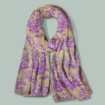 Elegantes Vintages lila Jouy Schal<br><div class="desc">Vintages Retrogelbes lila Toile de jouy Scarf. Genießen Sie den Schrank mit der zeitlosen Eleganz von toile de jouy Vintagen Designs, inspiriert durch die exquisiten Motive der französischen heiß rosa Szenen. Diese ausgeklügelten Toile-Drucke sind im Augenblick ein Alltagswut, schöne Designs, die natürliche Schönheit und Charme bringen. Dieser modische Schal verbindet...</div>