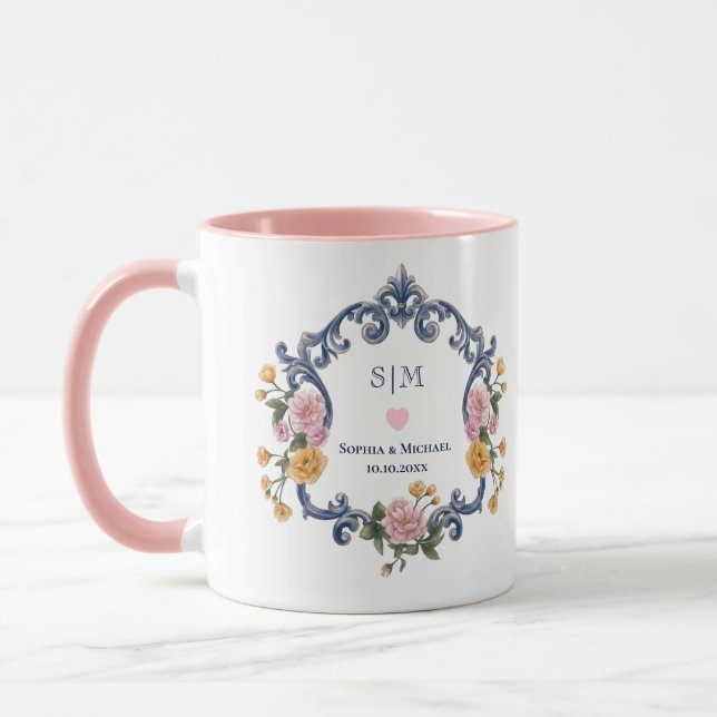 Elegantes Wasserfarben-Blumenmonogramm und Initial Tasse (Links)