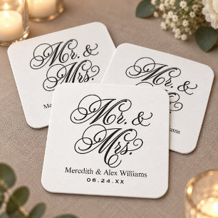 Elegantes weißes Mr-und-Mrs-Hochzeitsmonogramm Rechteckiger Pappuntersetzer