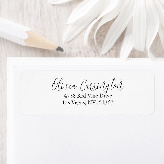 Elegantes White & Black Script Label (Insitu)