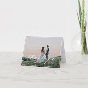 Elegantes White Script Wedding Foto Dankeskarte