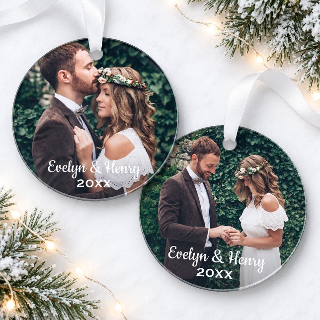Elegantes White Script Wedding Monogram Foto Ornament (Von Creator hochgeladen)