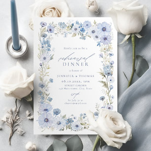 Elegantes Wildblumen-Probedinnern in staubblauem T Einladung