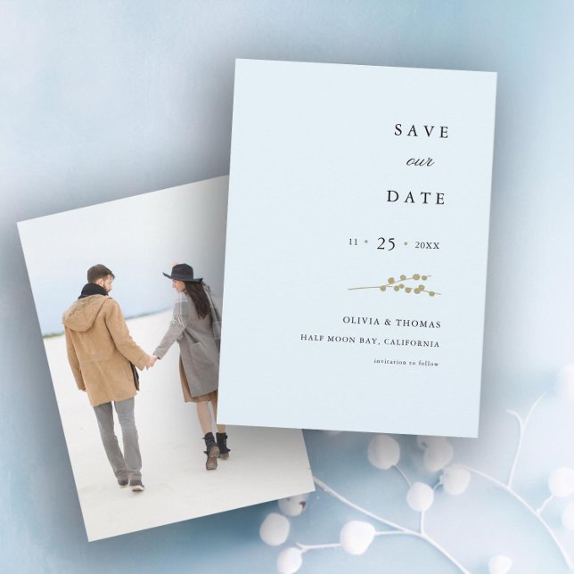 Elegantes Winter Berries Foto Hochzeit retten Datu Einladung (winter wedding save the date ice blue gold berries botanical elegant modern classic simple classy)