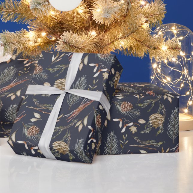 Elegantes Winterwrapping Paper mit Pinecones Geschenkpapier (Feiertage)