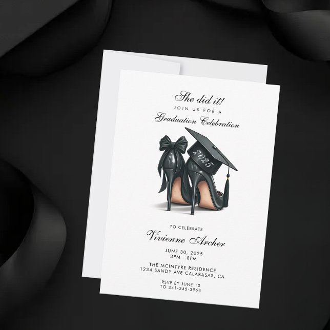 Elegantin Stiletto und Cap Abschluss Einladung (Feminine Graduation Party Invitation | High Heels Graduation)