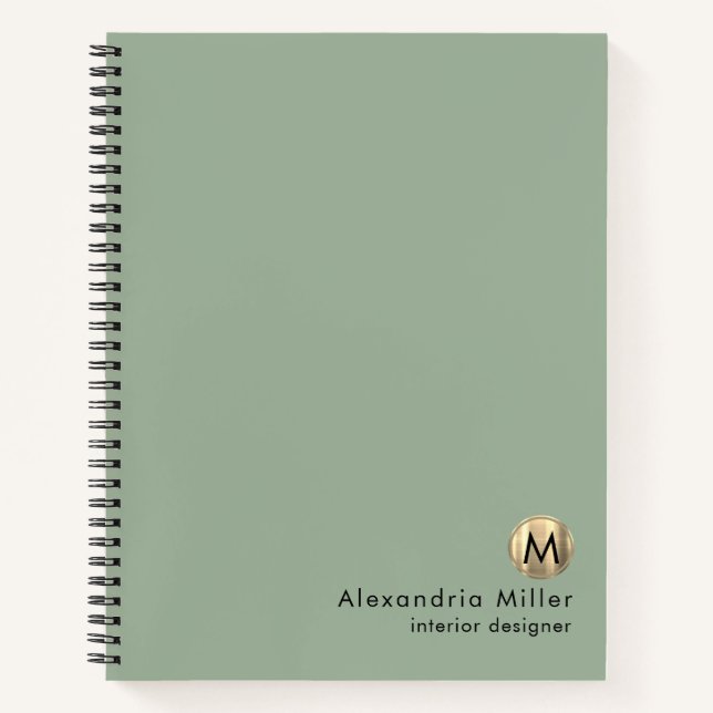 Elegantsage Green Gold Monogram Notizbuch (Vorderseite)
